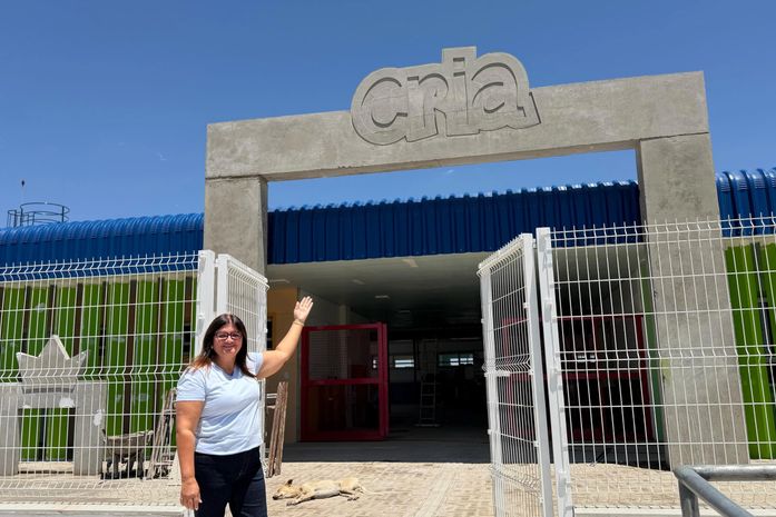Prefeita Ziane Costa visita obras da Creche Cria no bairro Novo Horizonte
