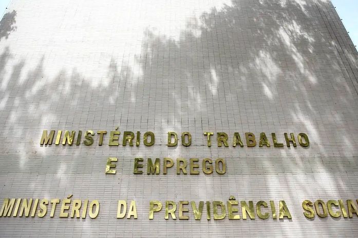 Secretário-executivo do Ministério da Previdência tem prisão decretada