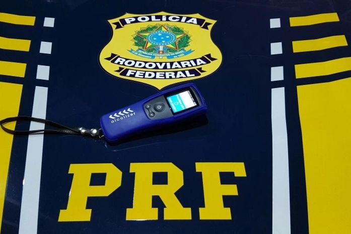 PRF de Alagoas prende motorista por embriaguez ao volante na BR-101