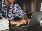 Como usar inteligência artificial para estudar sem cometer erros
