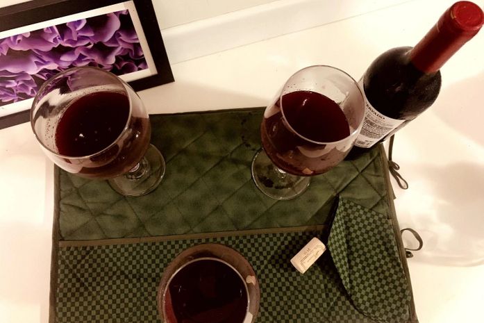 Vinho faz bem para o coração? Especialistas do HGE explicam as propriedades da bebida e seus impactos no organismo