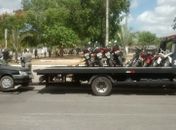 Operação multa condutores e apreende veículos no Benedito Bentes