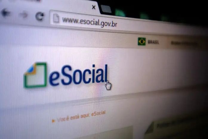 Malha fina no eSocial: Falhas em dados de segurança acionam Receita e travam crédito em AL