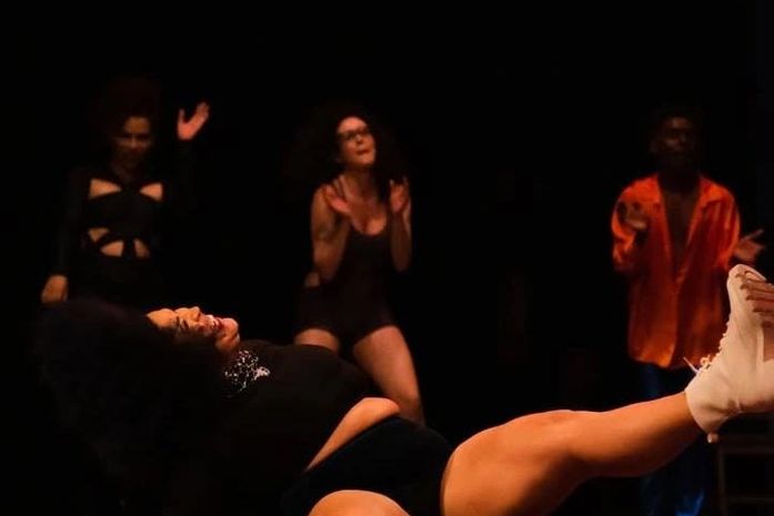 Vogue, maquiagem drag e saúde sexual marcam a programação formativa do Encart