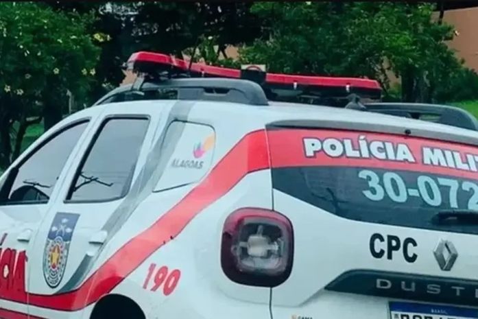 Mulher é presa ao tentar abrir conta com documento falso em agência da Caixa, em Penedo