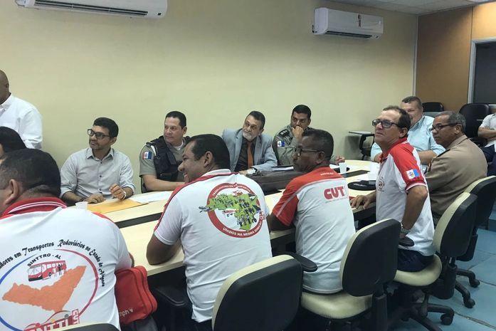 Representantes do Sinttro se reuniram com secretário da SSP