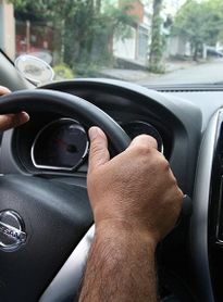 Motoristas de aplicativo e taxistas terão acesso a financiamento para renovação da frota