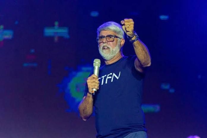 Pastor Cláudio Duarte apresenta palestra “Decida Ser Feliz” em Maceió