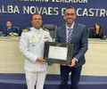 Leonardo Dias entrega Título de Cidadão Honorário de Maceió ao Capitão dos Portos, Rodrigo Garcia