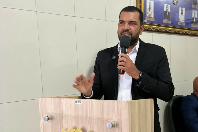 Vice-prefeito eleito de Santana do Mundaú se despede da Câmara Municipal