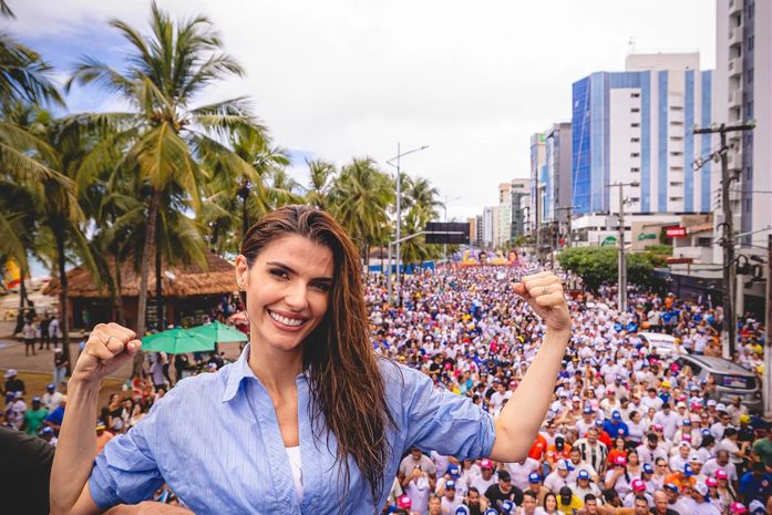 Marina lidera com 41% para o Senado; Renan ficaria fora das duas vagas