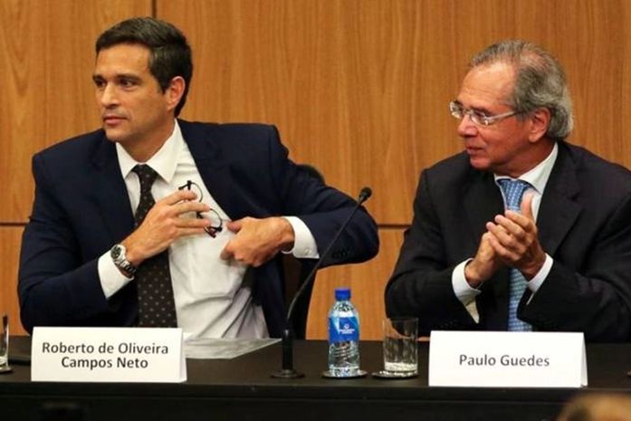 Fortunas em paraíso fiscal: Paulo Guedes, Roberto Campos Neto e um governo de bandidos