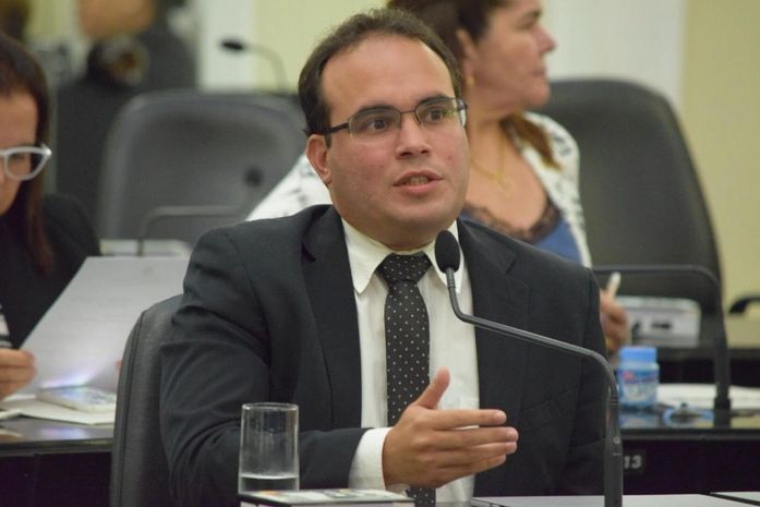 Deputado Davi Maia