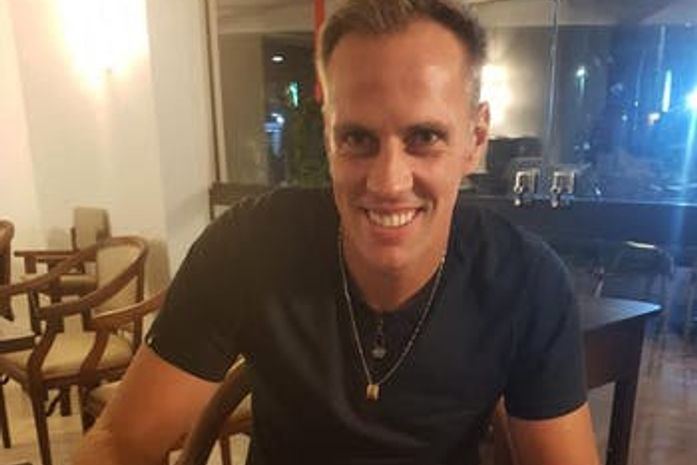 João Carlos assina com o CSA