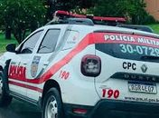 Mulher se defende com pedaço de madeira após ser vítima de violência doméstica; homem foi preso 