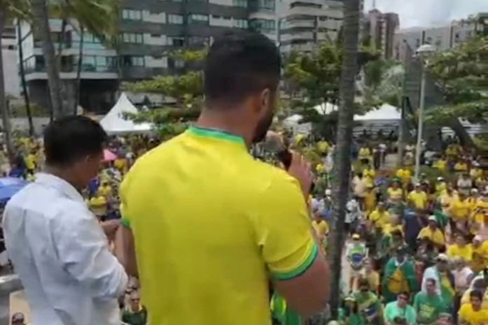 Deputado Fabio Costa participa de ato em Maceió pela liberdade e contra abusos do Judiciário