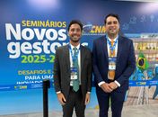 Prefeito de Santana do Mundaú e prefeito eleito participam de evento em Brasília