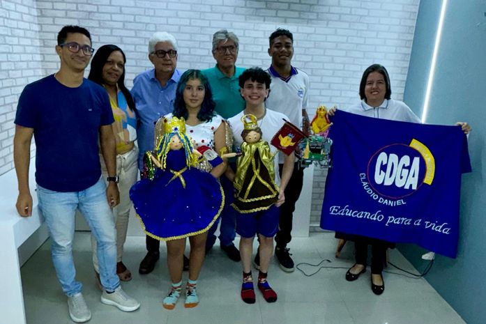 Pinto da Madrugada é homenageado por estudantes de Coruripe em Olimpíada Brasileira de Robótica