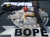 Suspeito de tráfico de drogas é preso por policiais do Bope