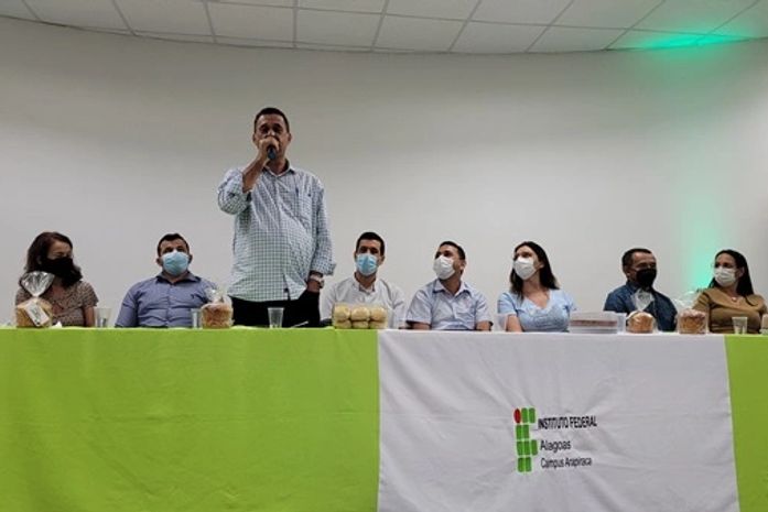 Marlan Ferreira fala aos presentes em evento da Unicafes/AL.