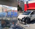 Colisão entre carro e caminhão de água deixa trânsito lento na Fernandes Lima; veja vídeo