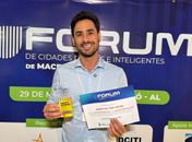Prefeito Inovador: Prefeito de Santana do Mundaú recebe título no Fórum de Cidades Digitais e Inteligentes
