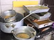 Ponta verde: restaurante é interditado com alimentos vencidos, esgoto a céu aberto e sujeira