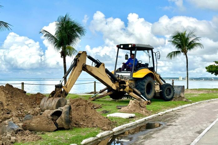Infraestrutura troca tubulação para recuperar sistema de drenagem no Jaraguá