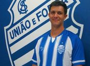 Barbieri não resiste à crise e deixa o comando técnico do CSA