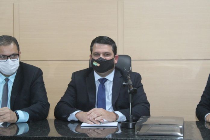 Presidente Thiago ML presta homenagem à imprensa pelo seu dia comemorado neste 1 de junho