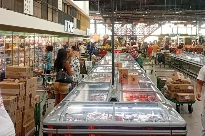 Churrasco, café da manhã e almoço em família movimentam supermercados no Dia dos Pais