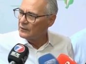 Sem dizer uma só palavra, AA ironiza resposta de Renan Calheiros sobre ele e Davi Filho