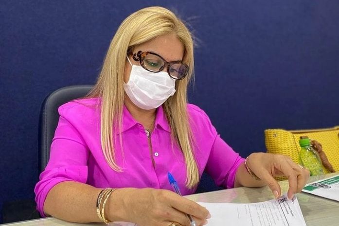 Silvania Barbosa confirma apoio à Olívia Tenório para presidência da Câmara