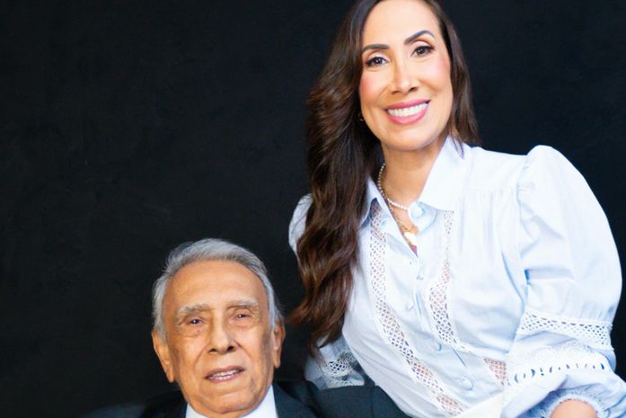 
Reconhecimento duplo: primeiro veterinário de Alagoas e filha recebem, na ALE, Comenda que homenageia médicos veterinários