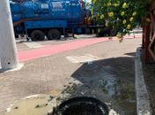 Operação Línguas Sujas autua BRK Ambiental por transbordamento de esgoto na orla da Ponta Verde