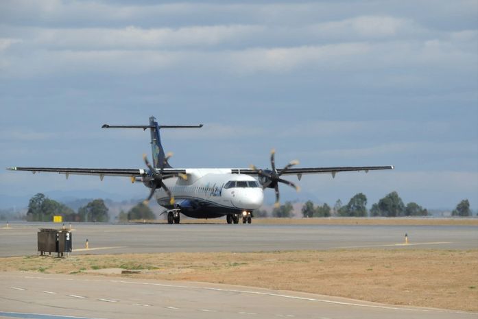 São várias opções de voos baratos para viagem ainda neste ano