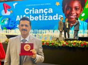 Educação de Limoeiro de Anadia é premiada nacionalmente com o Selo Ouro pelo Compromisso com a Alfabetização


