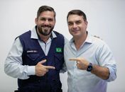 Flávio Bolsonaro reconhece trabalho de Leonardo em Alagoas; "defesa de Deus, família e patriotismo"