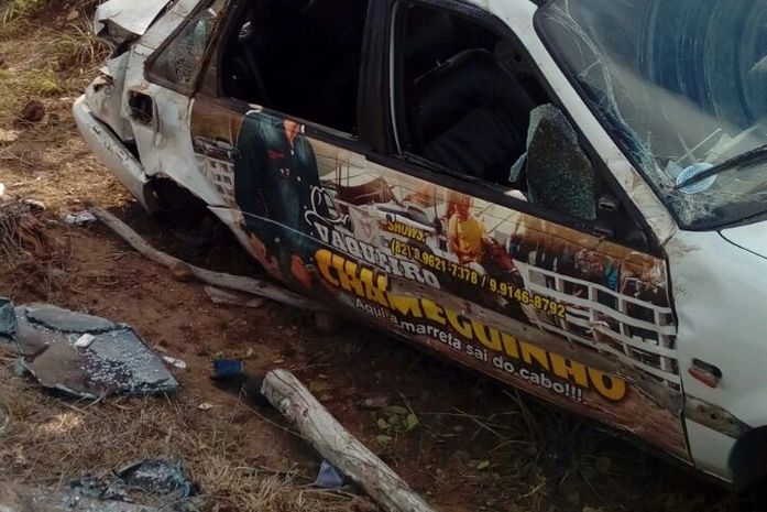 carro do cantor Chameguinho