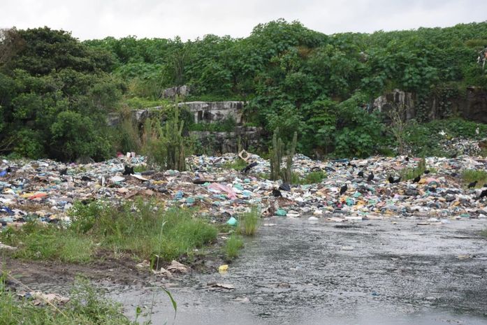 Prefeito Rodrigo Valença fecha lixão em São José da Laje