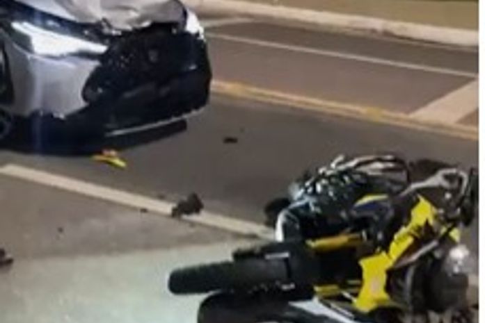 Colisão deixa policial do Programa Ronda no Bairro ferido na Orla da Ponta Verde, em Maceió