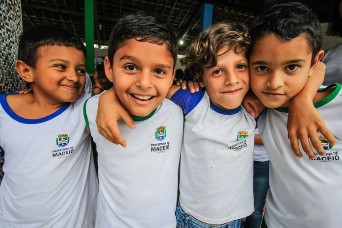 Alunos da Escola Municipal Pedro Suruagy