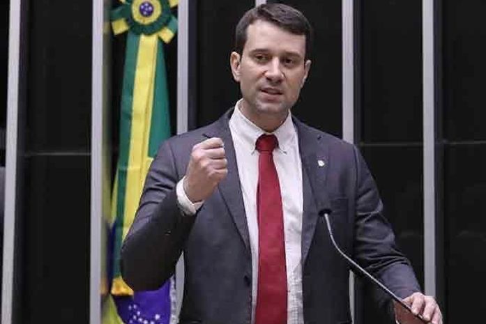 Dia do Trabalhador: Deputado Daniel Barbosa defende medidas para ampliar direitos trabalhistas e fomentar empregabilidade