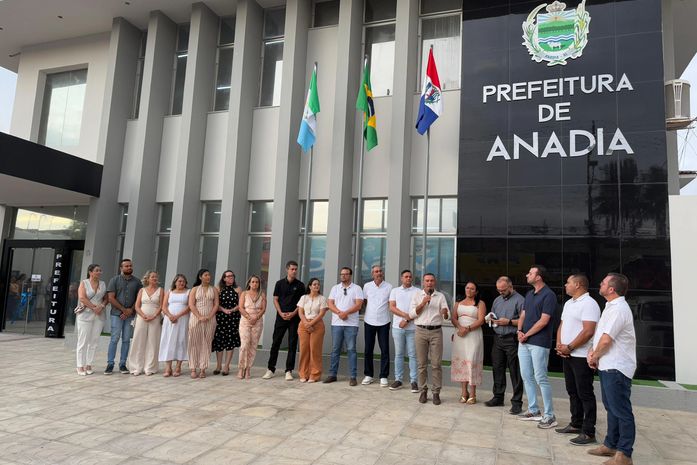 Prefeito de Anadia encerra mandato com 
a entrega de diversas obras