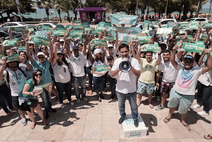 Adesivaço de Rodrigo Cunha