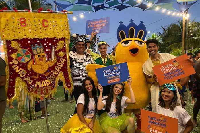 Mais de 400 mil pessoas devem desfilar no Pinto da Madrugada neste sábado, 11