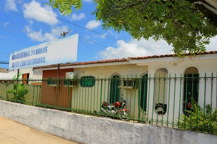 Secretária esclarece reforma e funcionamento do Ambulatório Assis Chateaubriand