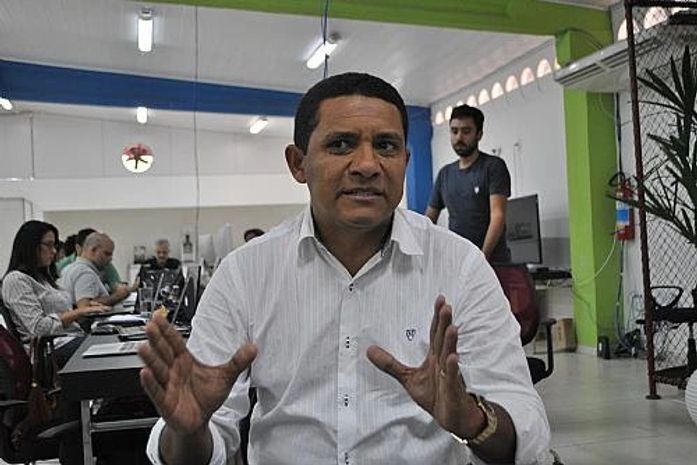 Prefeito Júlio Cezar determina imediata paralisação das obras na Praça das Casuarinas