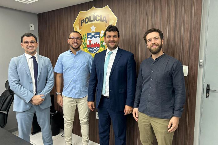 Pesquisador de universidade britânica conhece ações de ressocialização do sistema prisional