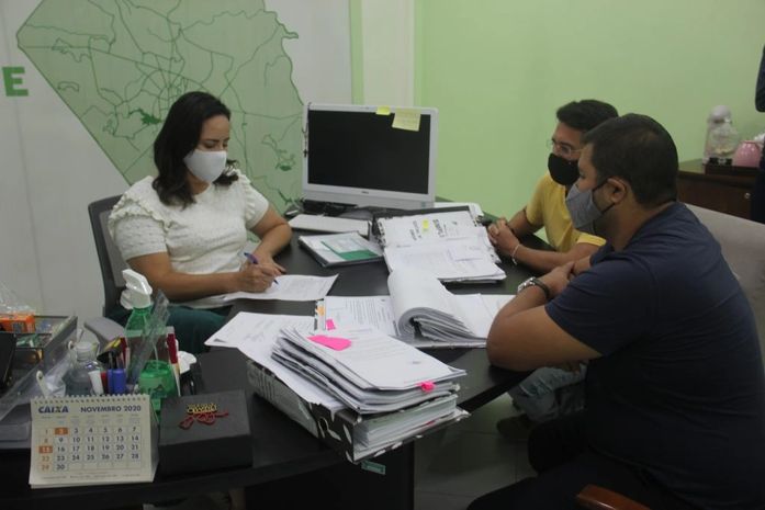 Prefeita Fabiana Pessoa assina contrato para obra de pavimentação do bairro João Paulo II